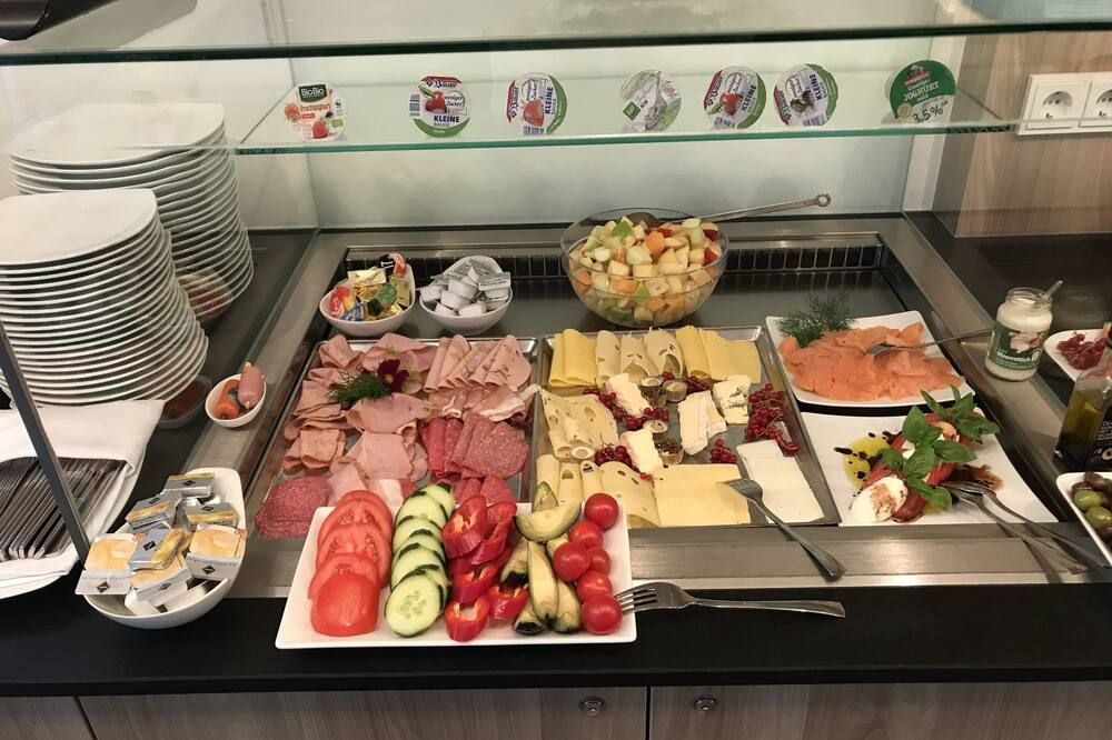Buffet Photo