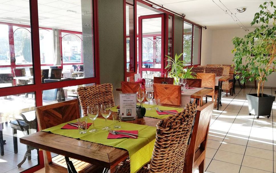 Restaurant Photo