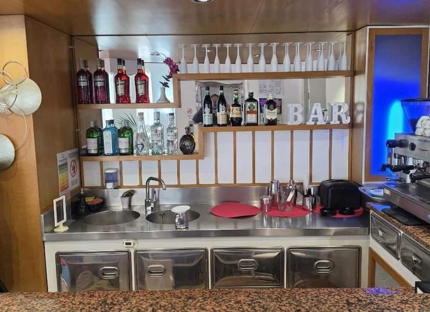 Bar Photo