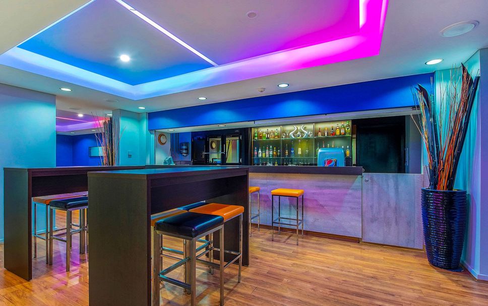 Bar Photo