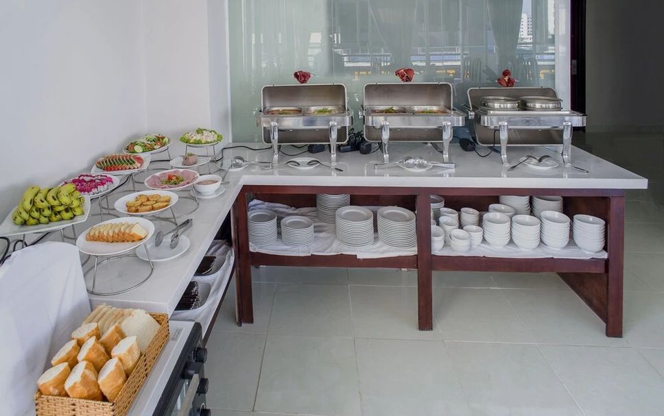 Buffet Photo