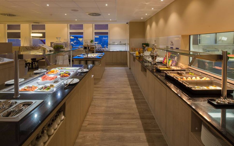 Buffet Photo