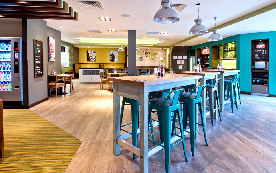 Bar Photo
