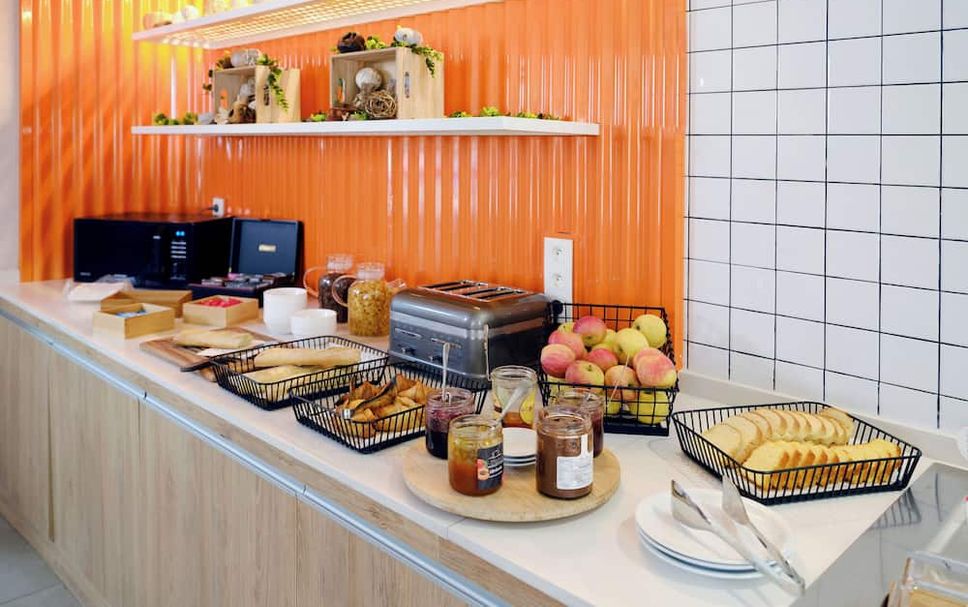 Buffet Photo
