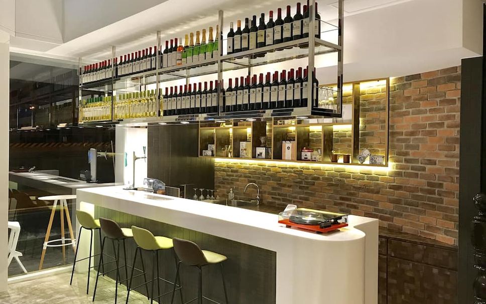 Bar Photo