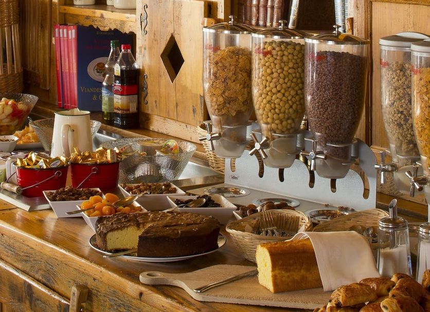 Buffet Photo