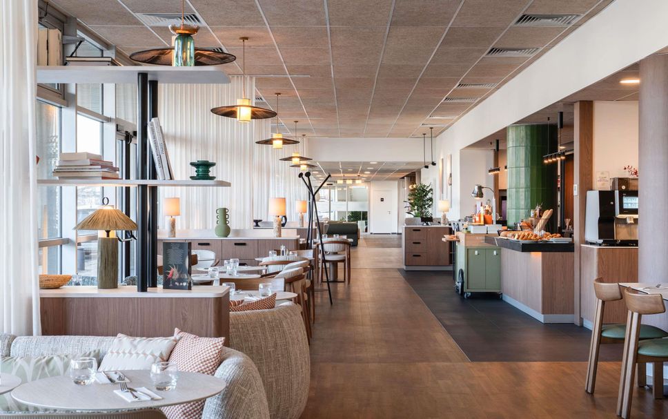Restaurant Photo