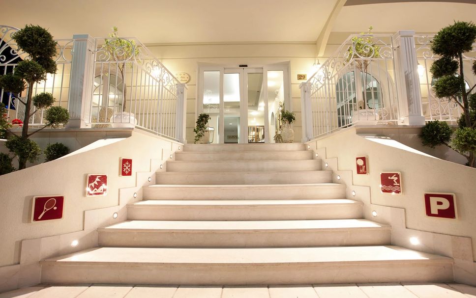 Entrée de l’hôtel Photo