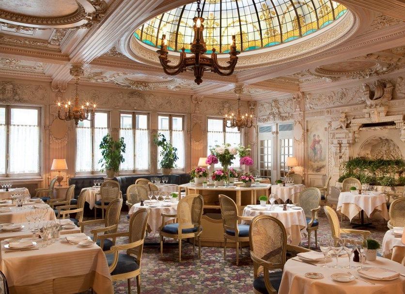 Restaurant Photo
