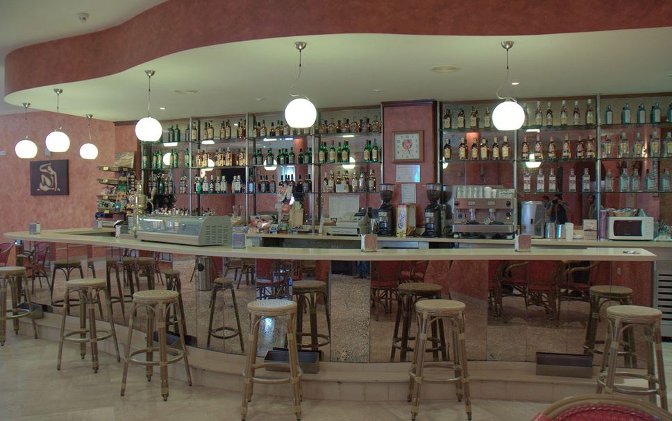 Bar Photo