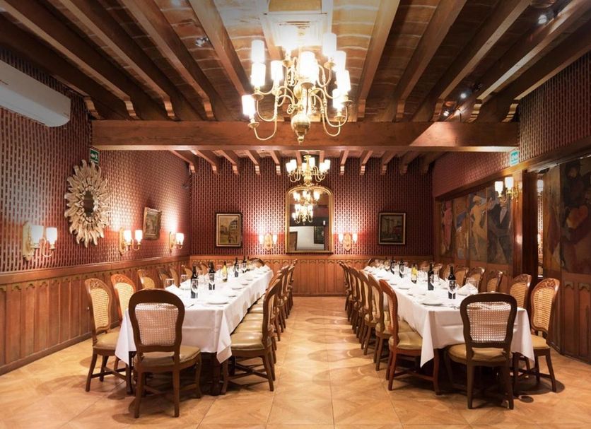 Restaurant Photo